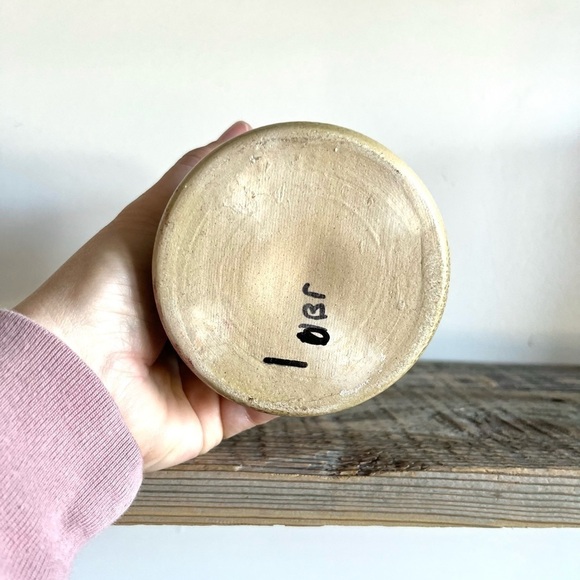 Maple City Pottery Handmade vase - Picture 5 of 6